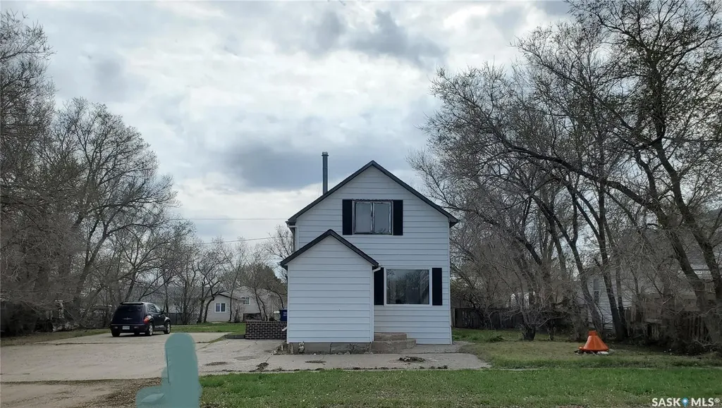 321 1st Street W Ponteix SK S0N 1Z0