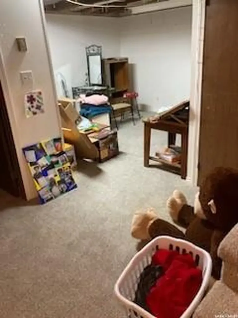 321 1st Street W Ponteix SK S0N 1Z0