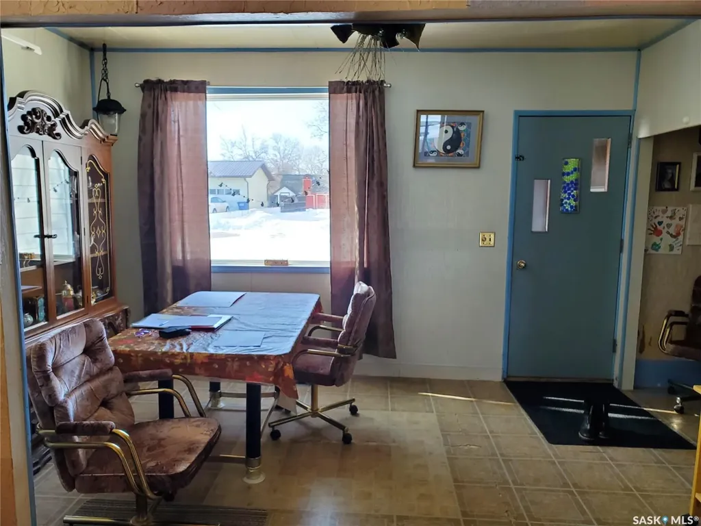 321 1st Street W Ponteix SK S0N 1Z0