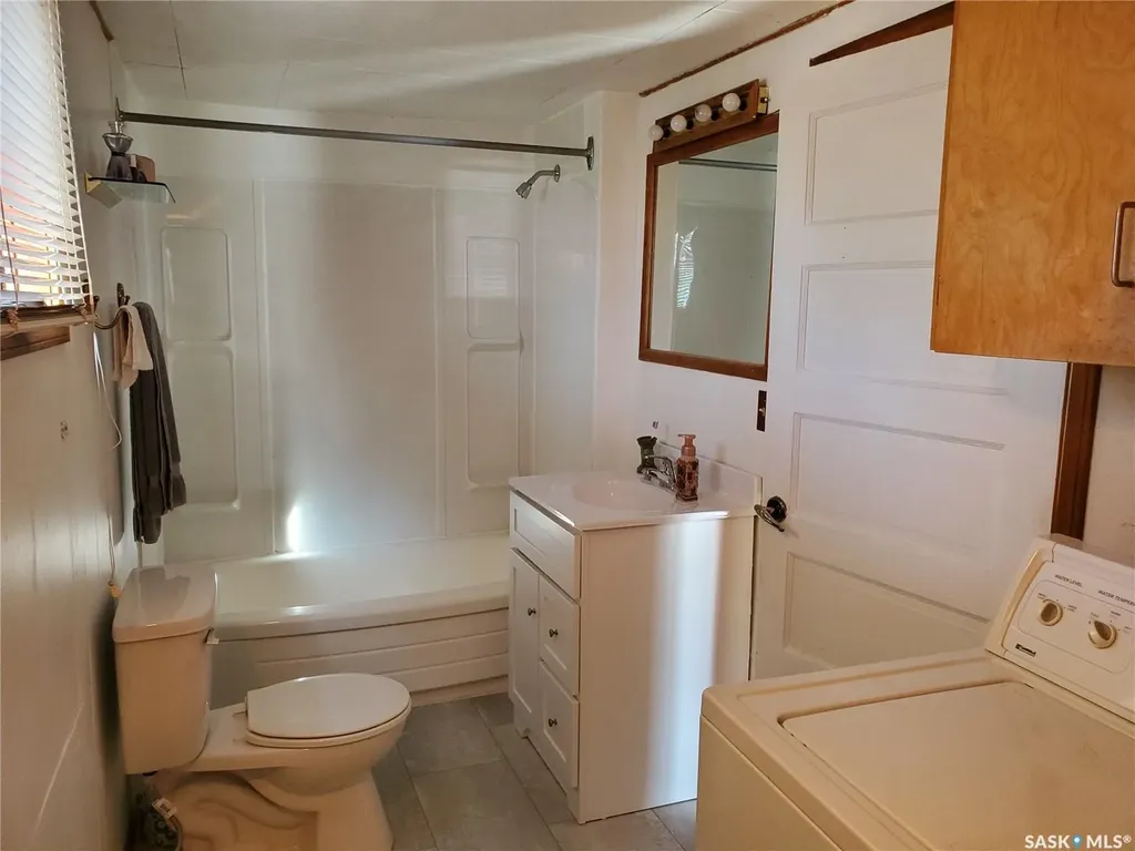 321 1st Street W Ponteix SK S0N 1Z0