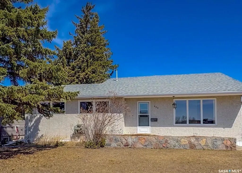 402 Fourth Street Kipling SK S0G 2S0