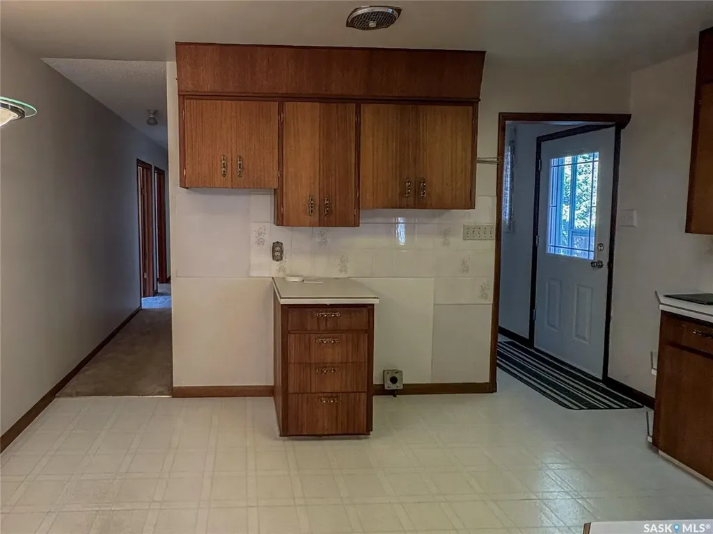 402 Fourth Street Kipling SK S0G 2S0