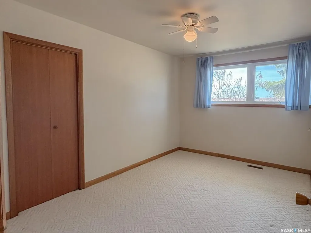 402 Fourth Street Kipling SK S0G 2S0