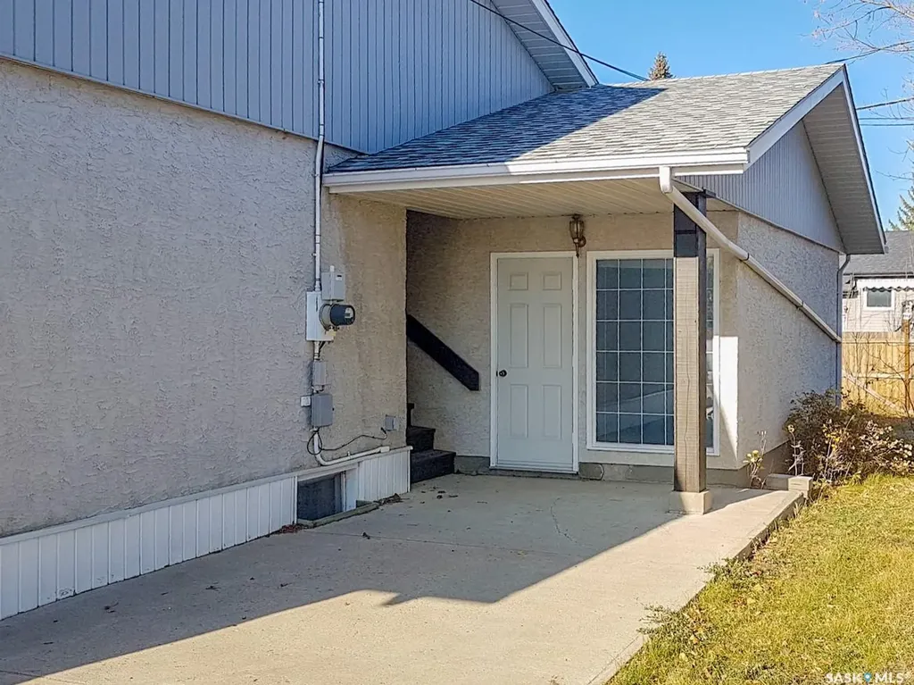 402 Fourth Street Kipling SK S0G 2S0