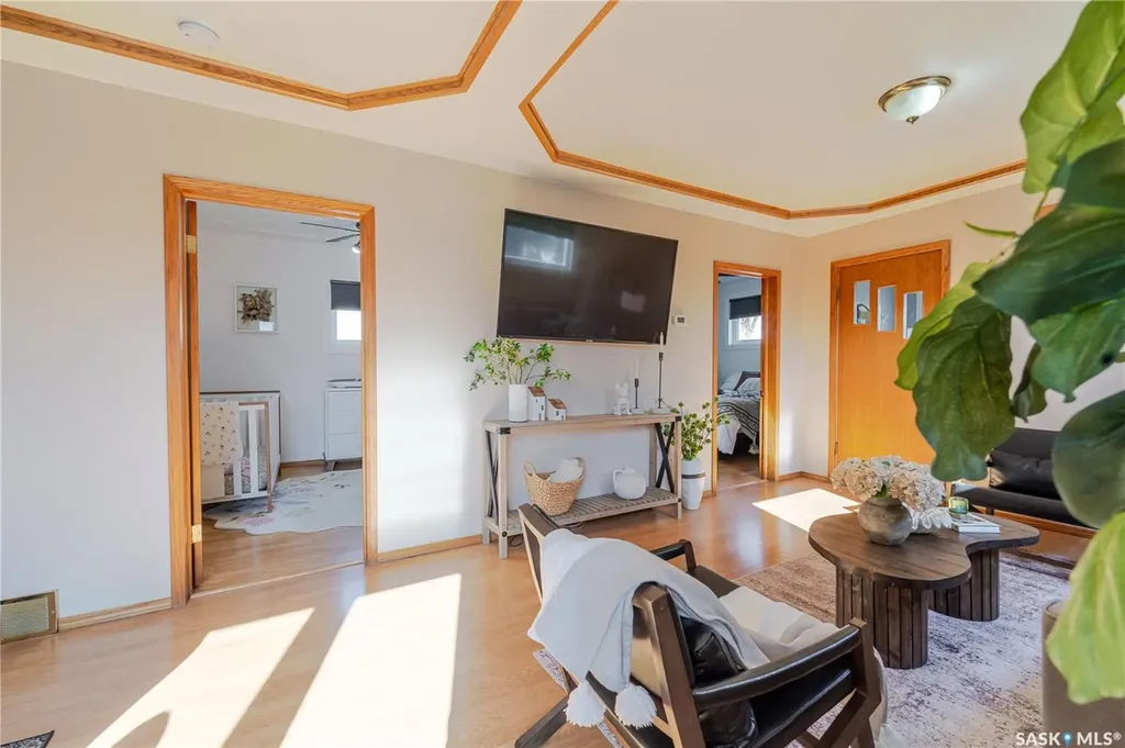 1117 Iroquois Street W Moose Jaw SK S6H 5C1