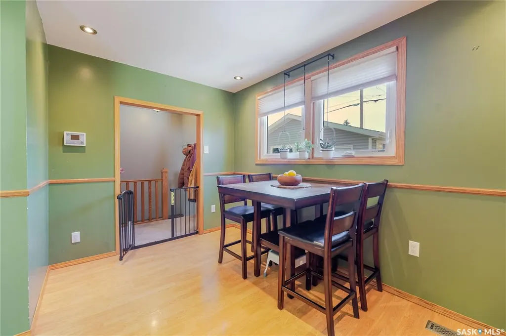 1117 Iroquois Street W Moose Jaw SK S6H 5C1