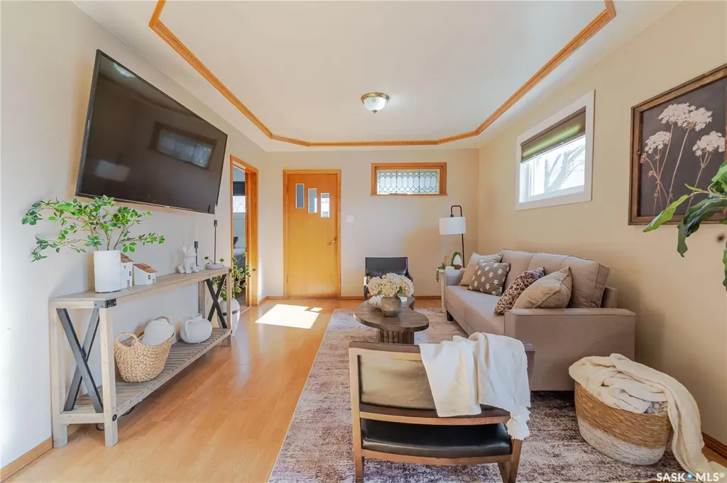 1117 Iroquois Street W Moose Jaw SK S6H 5C1