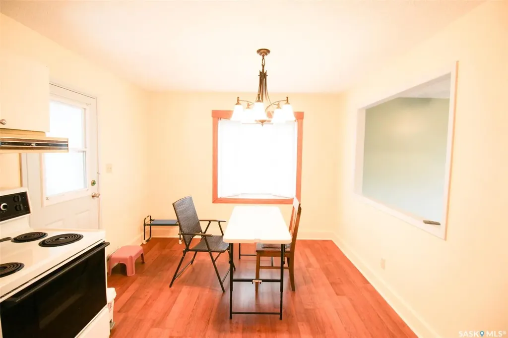 128 1st Street E Frontier SK S0N 0W0