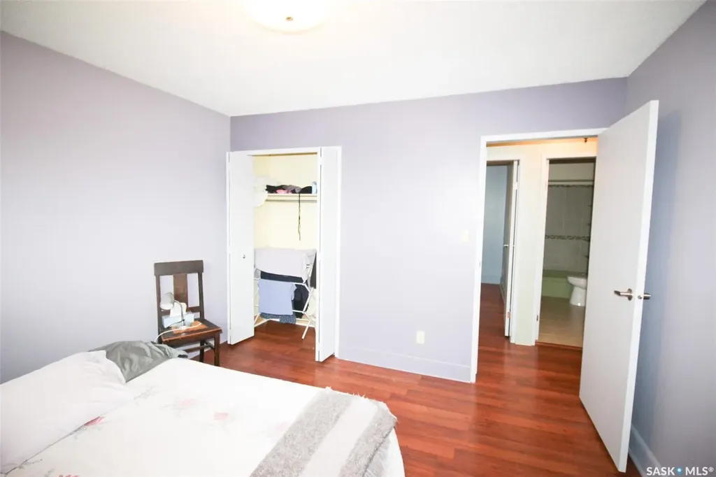 128 1st Street E Frontier SK S0N 0W0