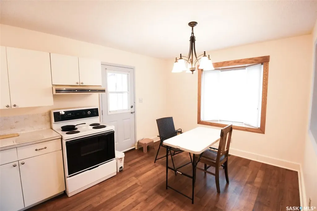 128 1st Street E Frontier SK S0N 0W0