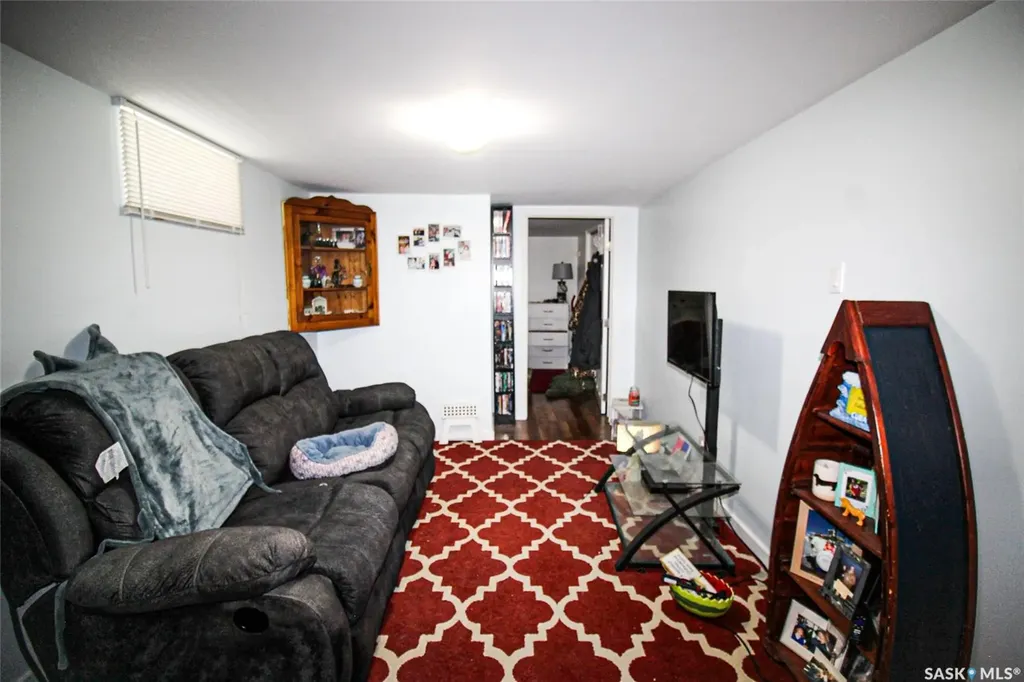 531 1st Street E Shaunavon SK S0N 2M0