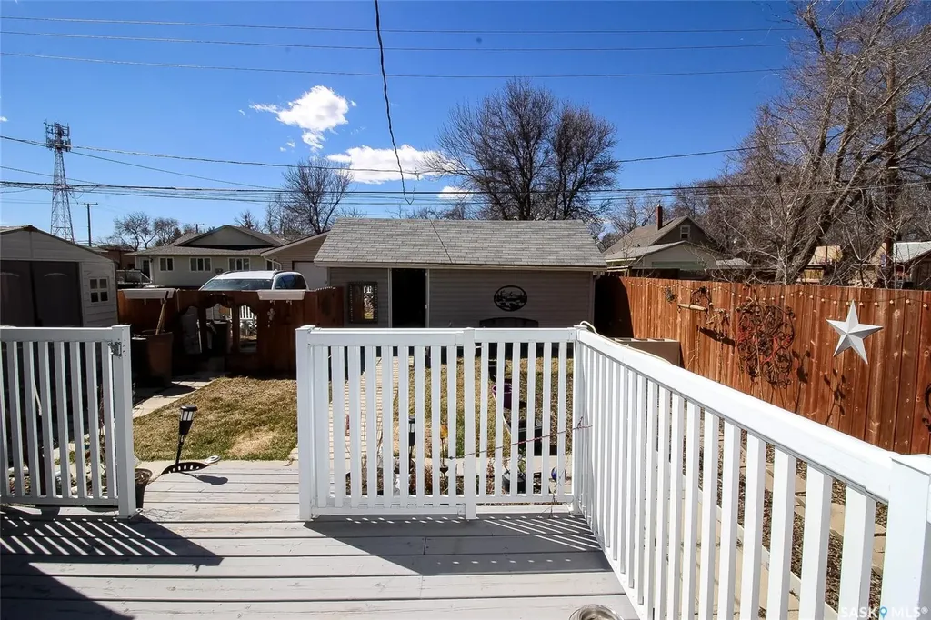 531 1st Street E Shaunavon SK S0N 2M0