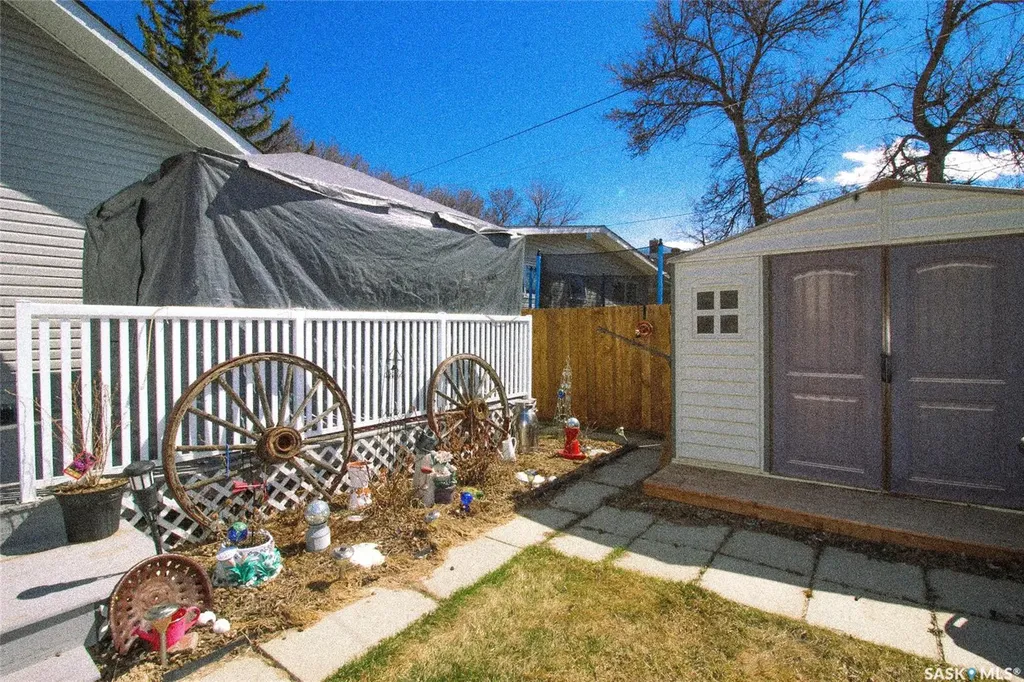 531 1st Street E Shaunavon SK S0N 2M0
