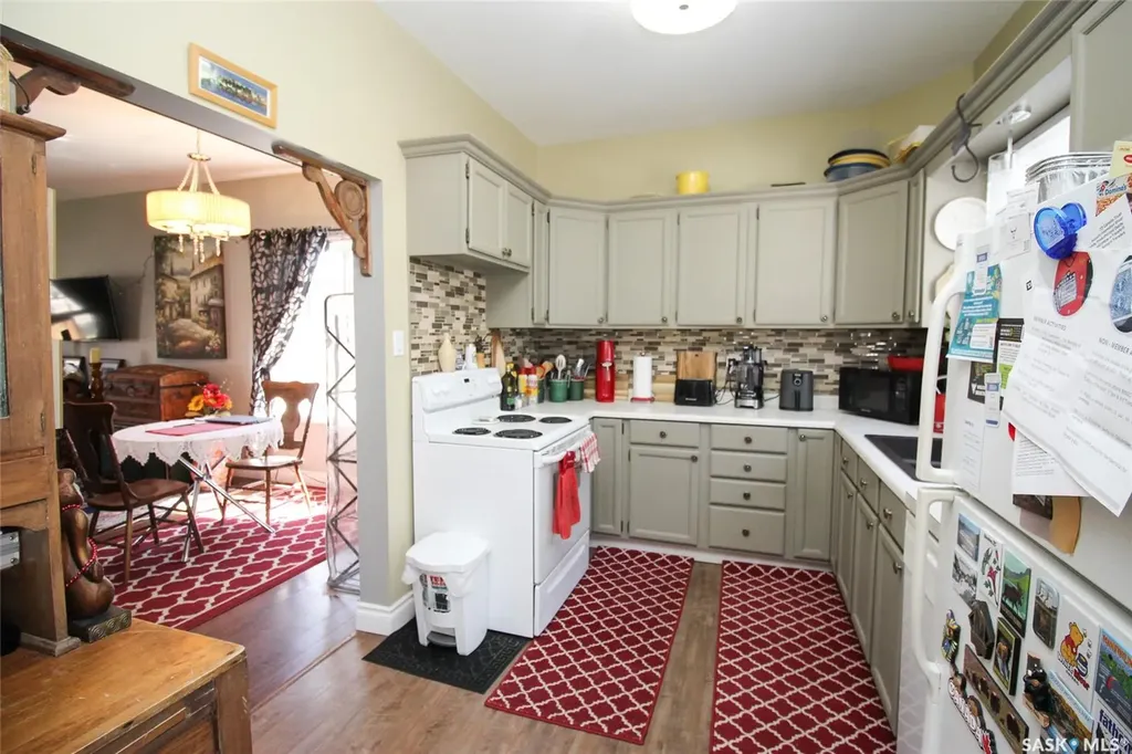 531 1st Street E Shaunavon SK S0N 2M0