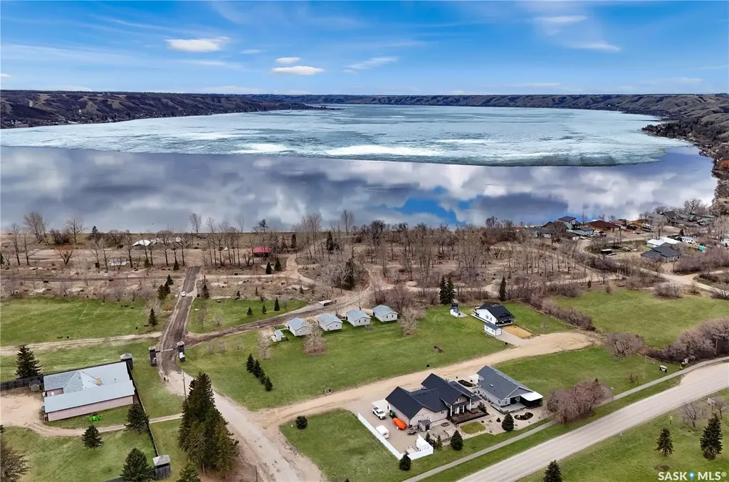 107 Echo Ridge Bay Fort San SK S0G 1S0