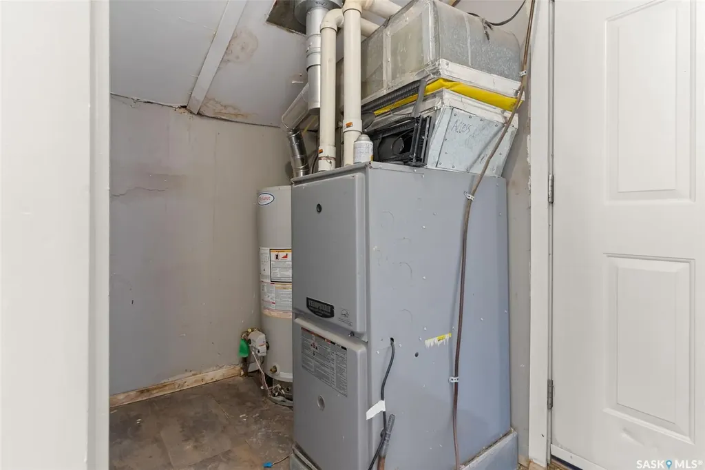 1247 King Street Regina SK S4T 4G1