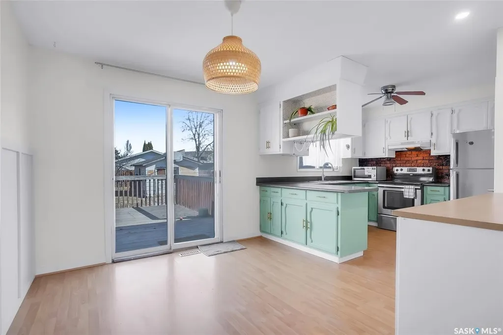122 Clancy Drive Saskatoon SK S7M 4L2