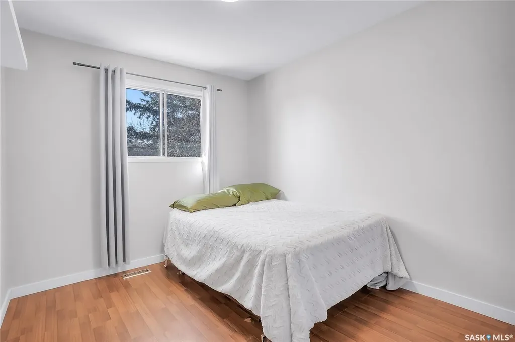 122 Clancy Drive Saskatoon SK S7M 4L2