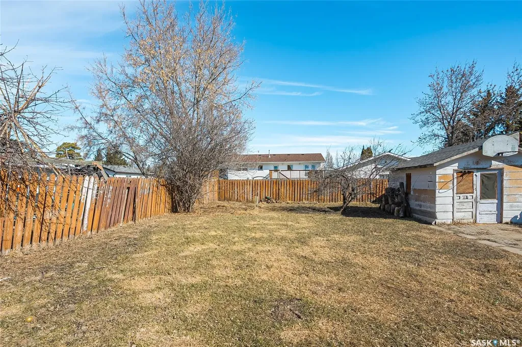 122 Clancy Drive Saskatoon SK S7M 4L2