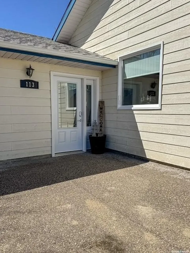 113 1st Street Swift Current Rm No. 137 SK S9H 4V1