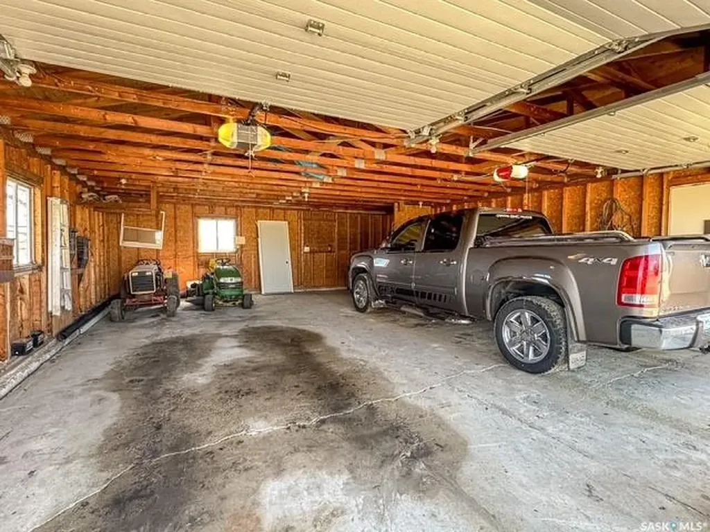 113 1st Street Swift Current Rm No. 137 SK S9H 4V1