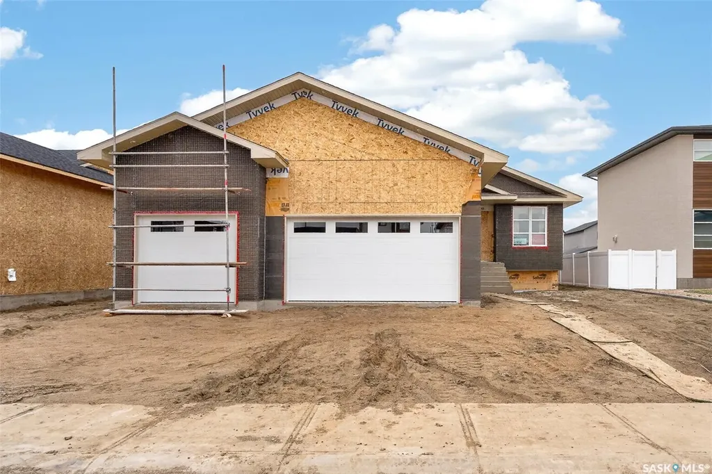1722 Hayes Lane Moose Jaw SK S6J 0B6
