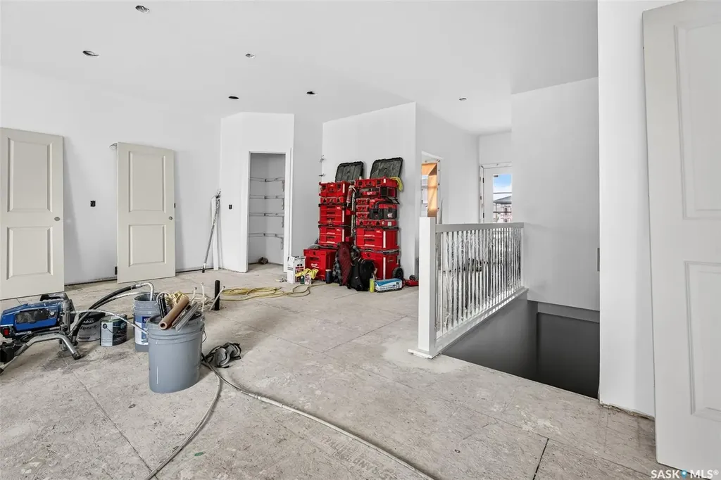 1722 Hayes Lane Moose Jaw SK S6J 0B6