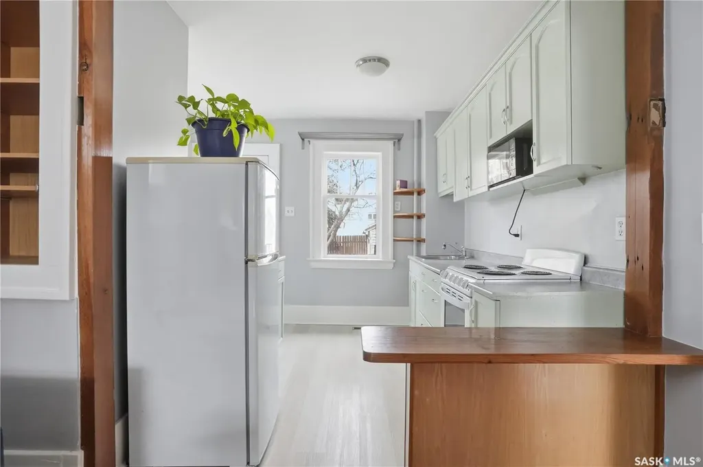 3332 Pike Avenue Regina SK S4T 1S4