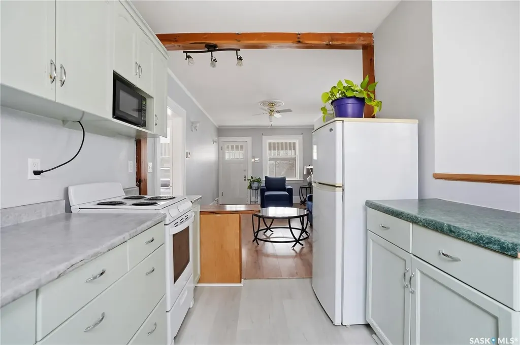 3332 Pike Avenue Regina SK S4T 1S4