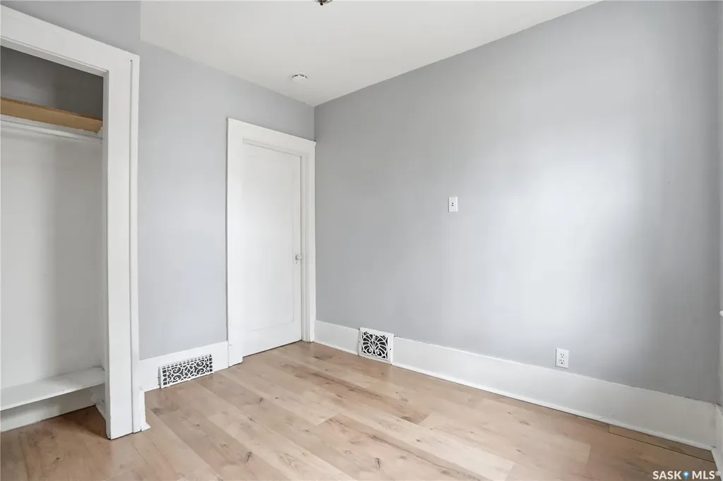 3332 Pike Avenue Regina SK S4T 1S4