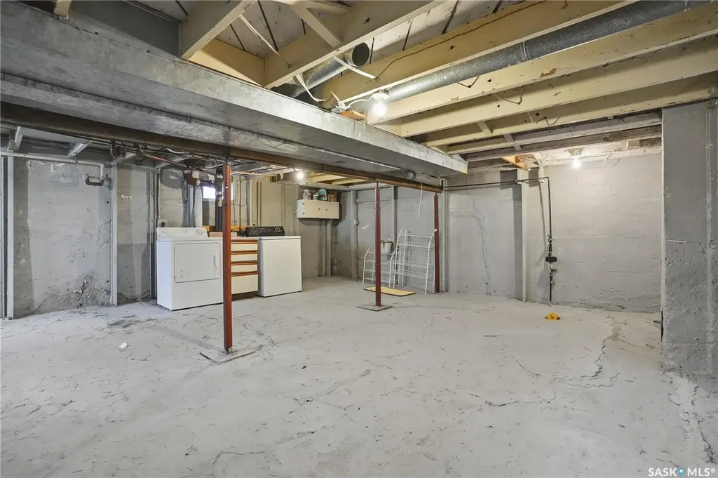 3332 Pike Avenue Regina SK S4T 1S4
