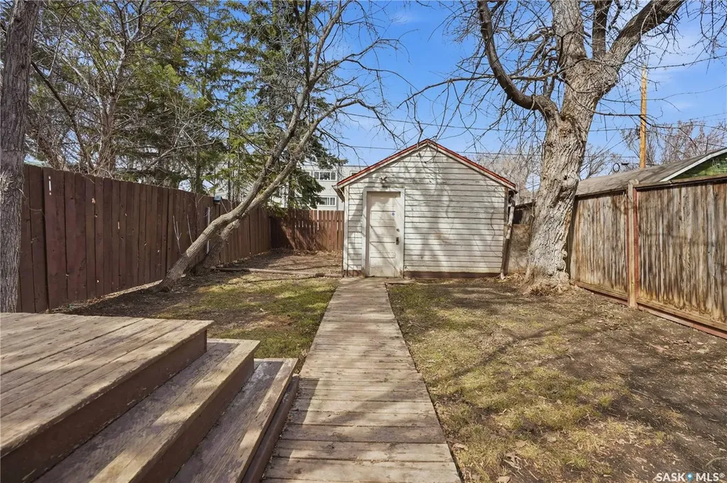 3332 Pike Avenue Regina SK S4T 1S4