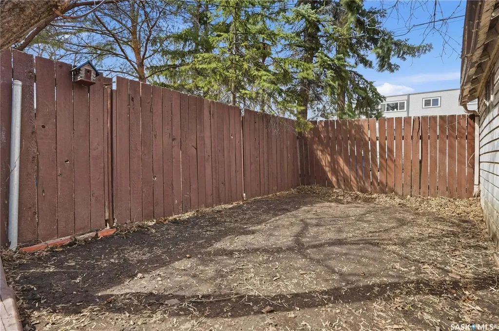 3332 Pike Avenue Regina SK S4T 1S4