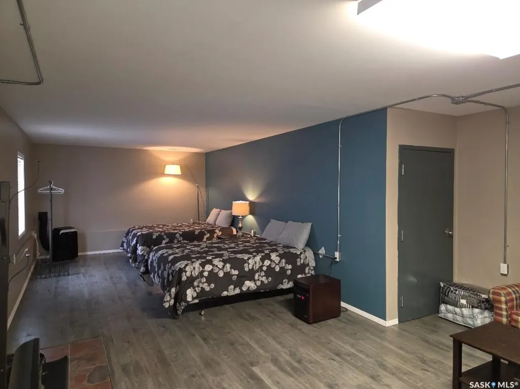204 Railway Avenue S Middle Lake SK S0K 2X0