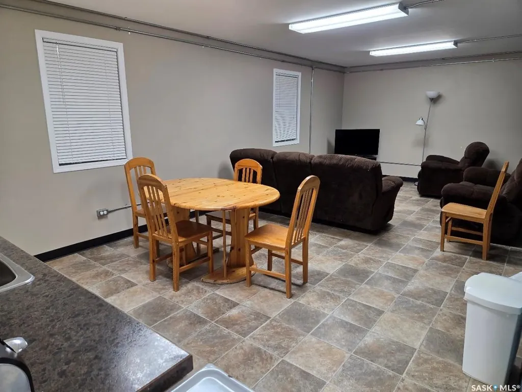 204 Railway Avenue S Middle Lake SK S0K 2X0