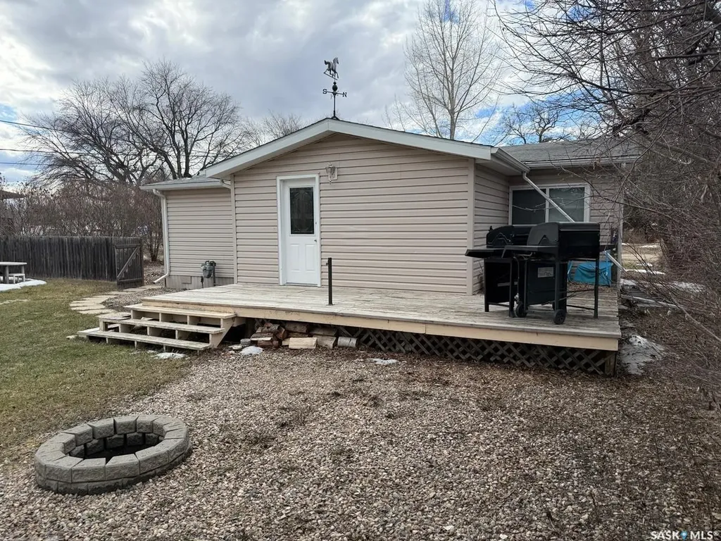 350 1st Street E Meota SK S0M 1X0