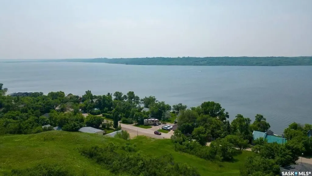 38 Lakeshore Drive Kannata Valley SK S0G 4L0
