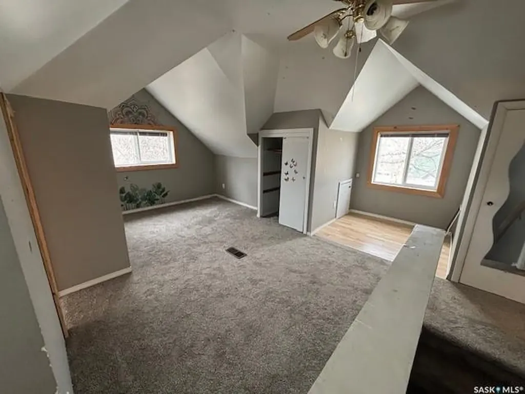 617 Bison Avenue Weyburn SK S4H 0J7