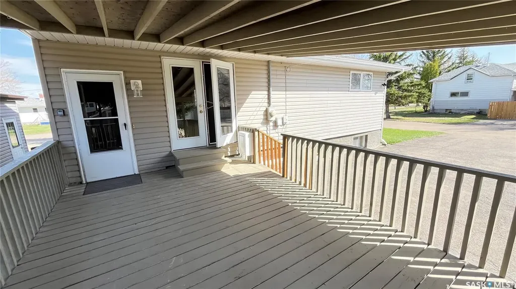 117 Herbert Street Maple Creek SK S0N 1N0