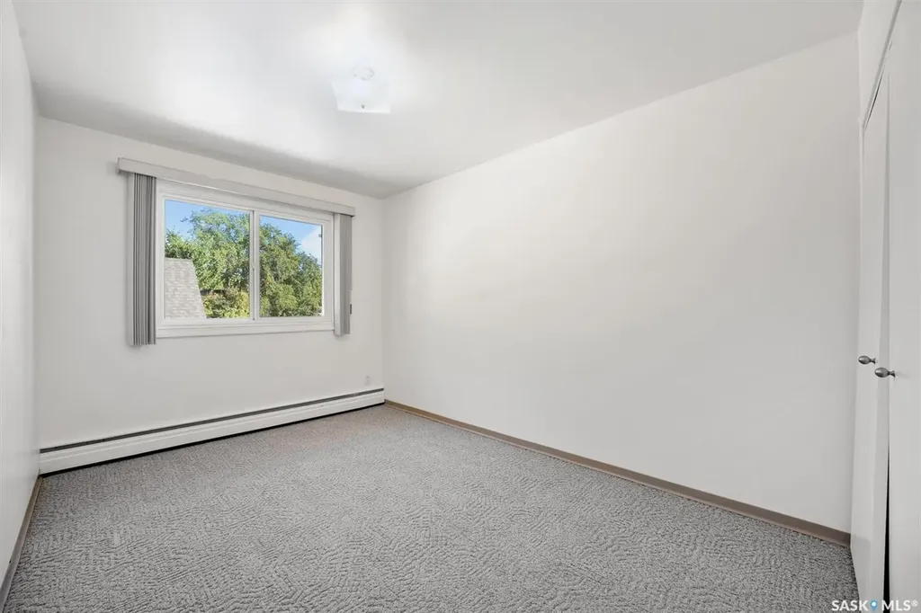 424 3rd Avenue N Saskatoon SK S7K 2J3
