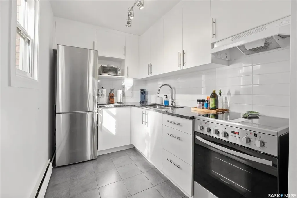 424 3rd Avenue N Saskatoon SK S7K 2J3