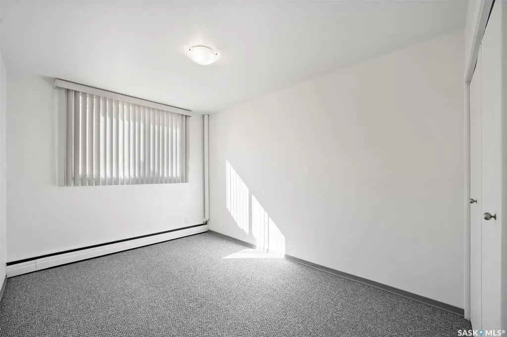 424 3rd Avenue N Saskatoon SK S7K 2J3