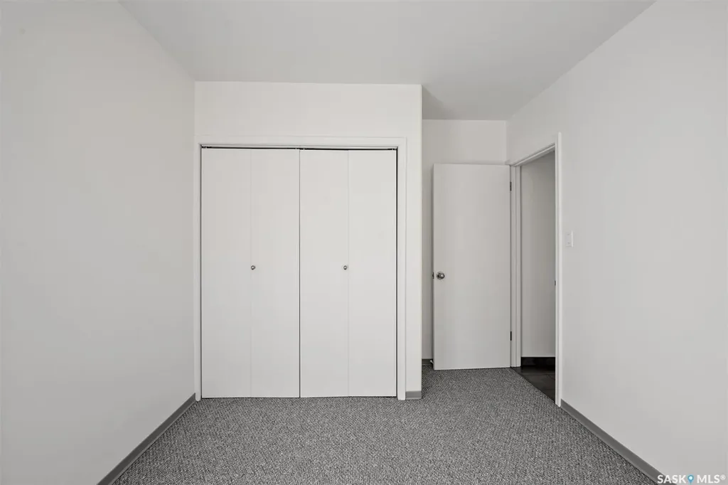 424 3rd Avenue N Saskatoon SK S7K 2J3