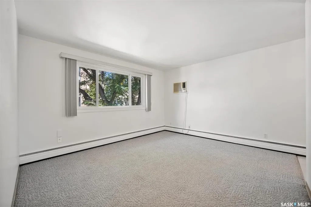 424 3rd Avenue N Saskatoon SK S7K 2J3