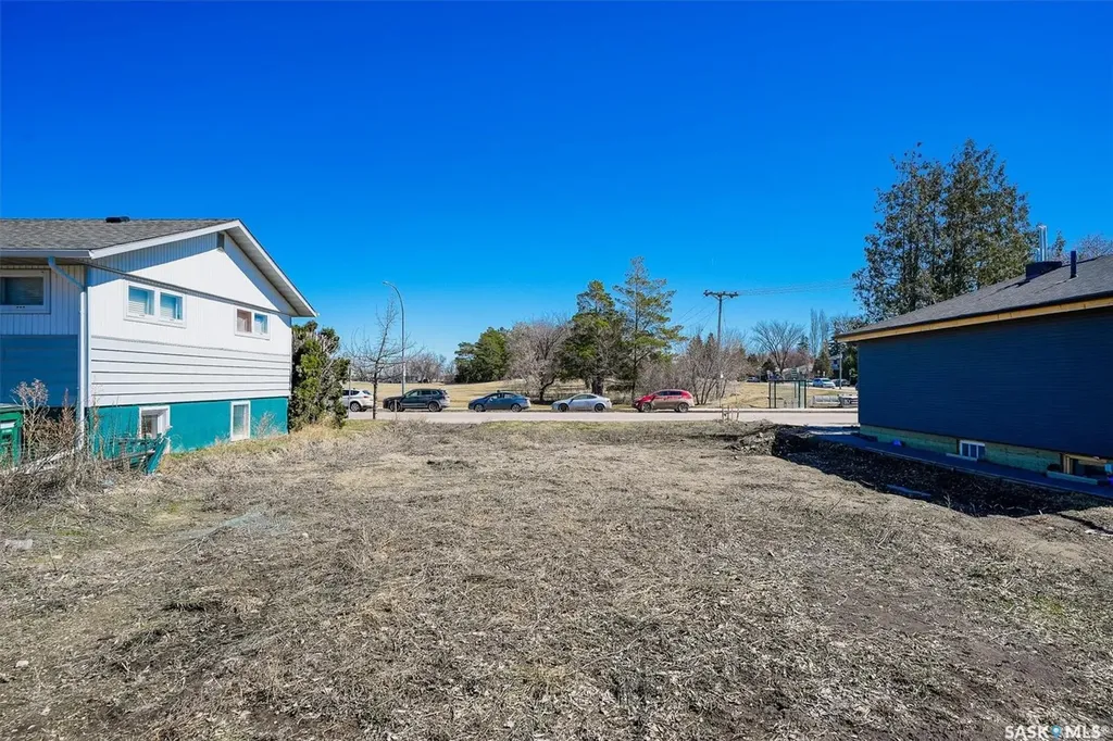 314 Cumberland Avenue S Saskatoon SK S7N 1M1