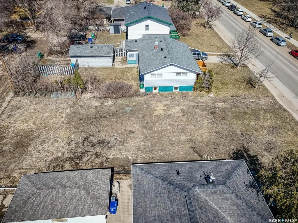 314 Cumberland Avenue S Saskatoon SK S7N 1M1
