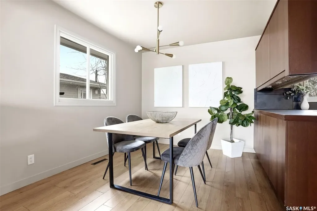 3814 25th Avenue Regina SK S4S 1L9