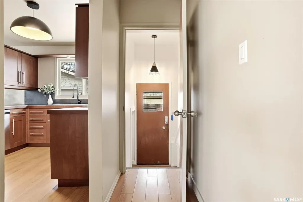 3814 25th Avenue Regina SK S4S 1L9