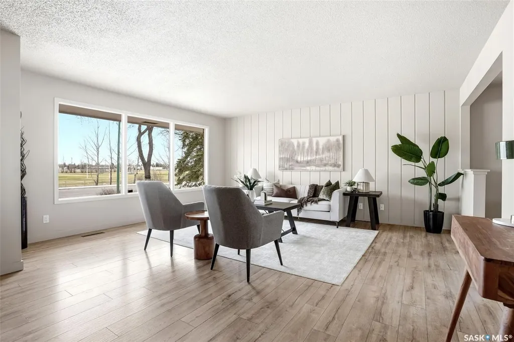 3814 25th Avenue Regina SK S4S 1L9
