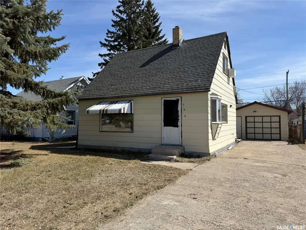 598 Prince Edward Street Melville SK S0A 2P0